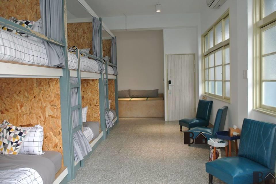 Bobooks Hostel Чиай Сити Екстериор снимка